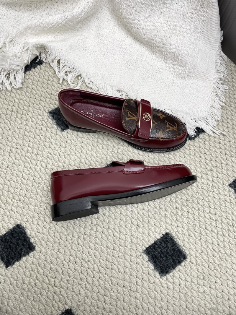 l0vis Vvtt0n loafers